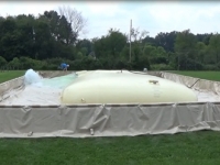 bladder dike holding filled bladder